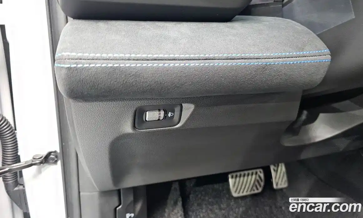 Renault Grand Koleos 2025 1.5 Автомат в Москве № 220037, фото 9