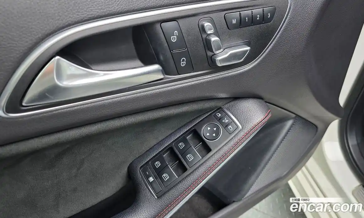 Mercedes-Benz A-Class 2018 1.6 Автомат в Москве № 220743, фото 13