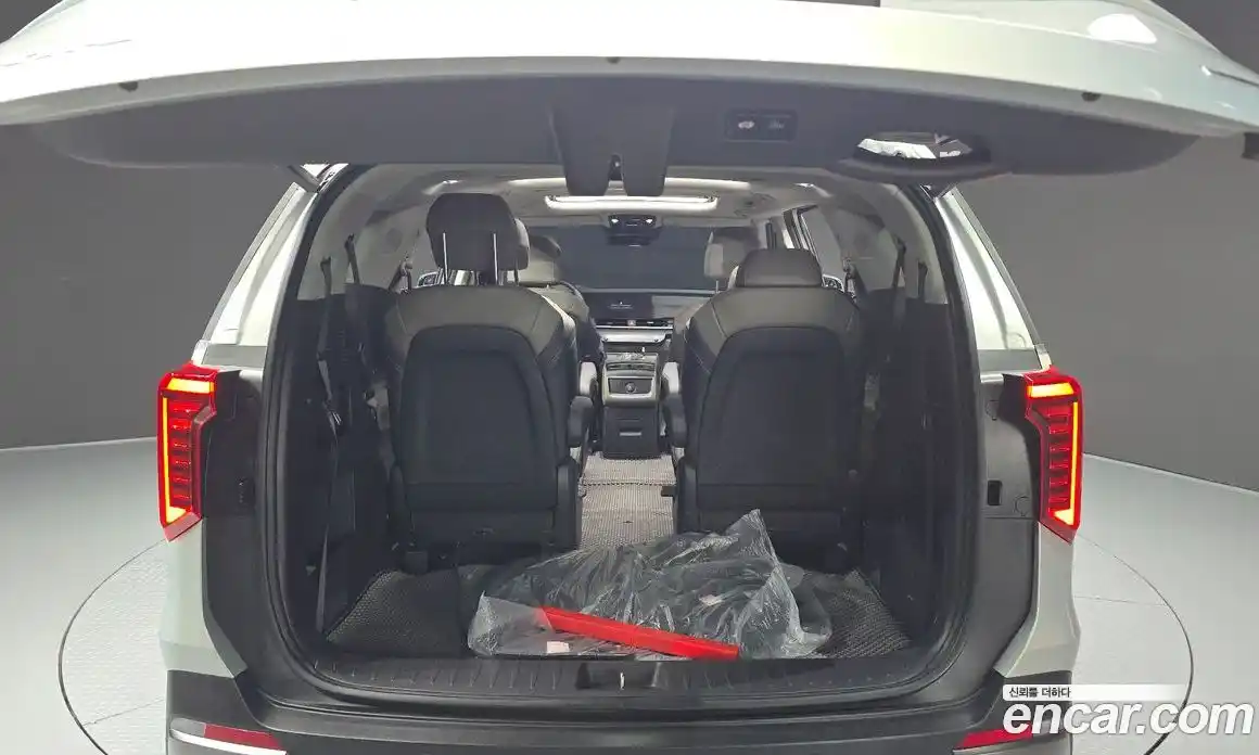 Kia Canival 2024 1.6 Автомат в Москве № 22243, фото 20