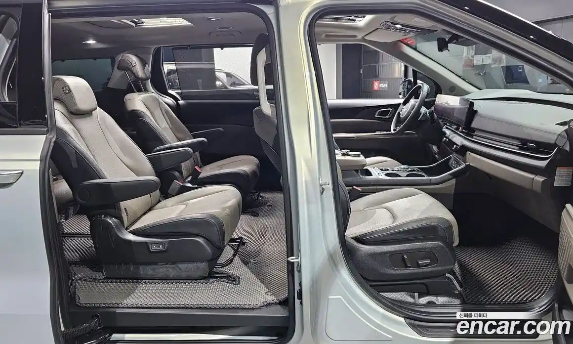 Kia Canival 2024 1.6 Автомат в Москве № 22243, фото 10