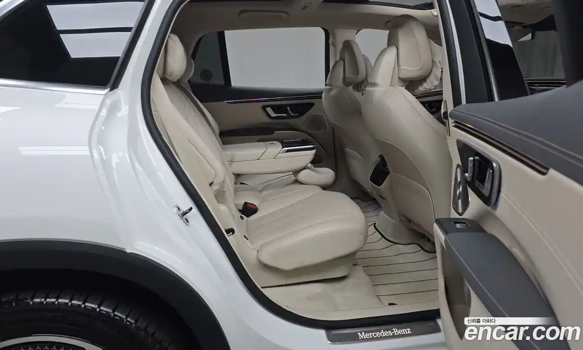 Mercedes-Benz EQS 2023 0.3 Автомат в Москве № 223261, фото 12