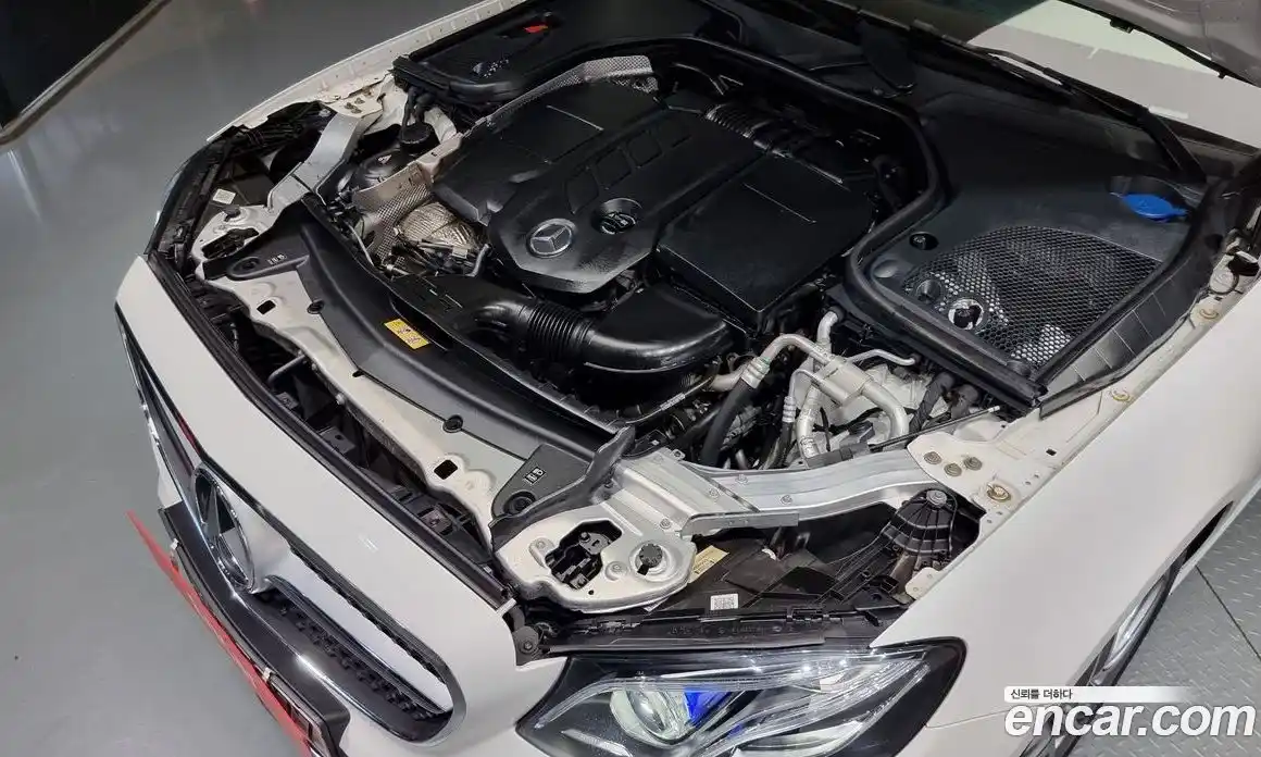 Mercedes-Benz E-Class 2020 1.9 Автомат в Москве № 225075, фото 12