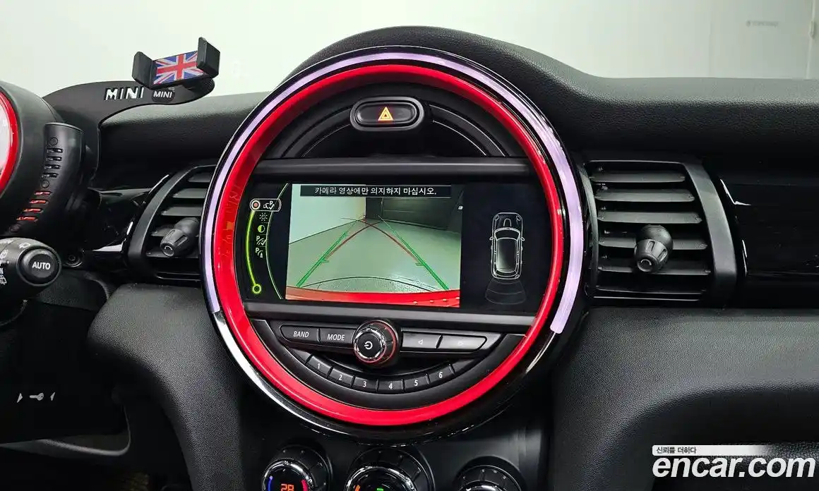 Mini Cooper 2017 1.5 Автомат в Москве № 228776, фото 16