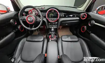 Mini Cooper 2017 1.5 Автомат в Москве № 228776, миниатюра 7