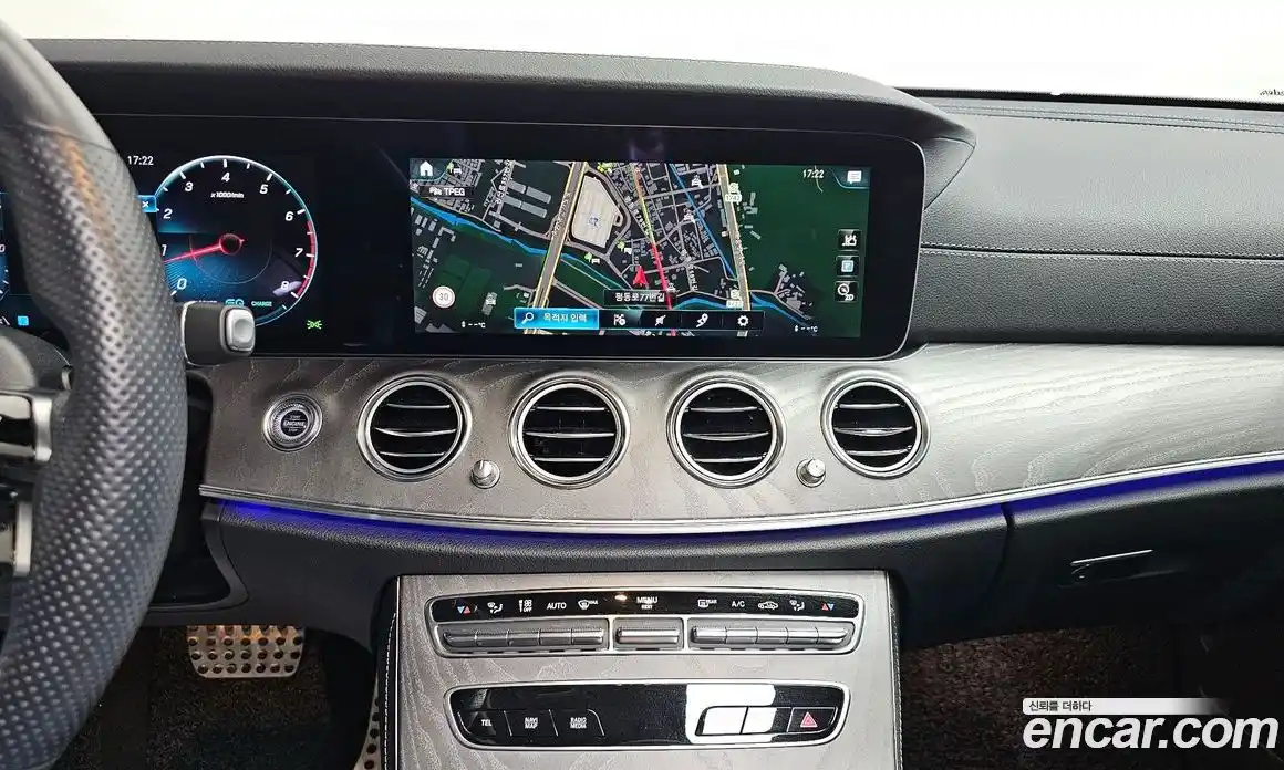 Mercedes-Benz E-Class 2022 2.0 Автомат в Москве № 229510, фото 11