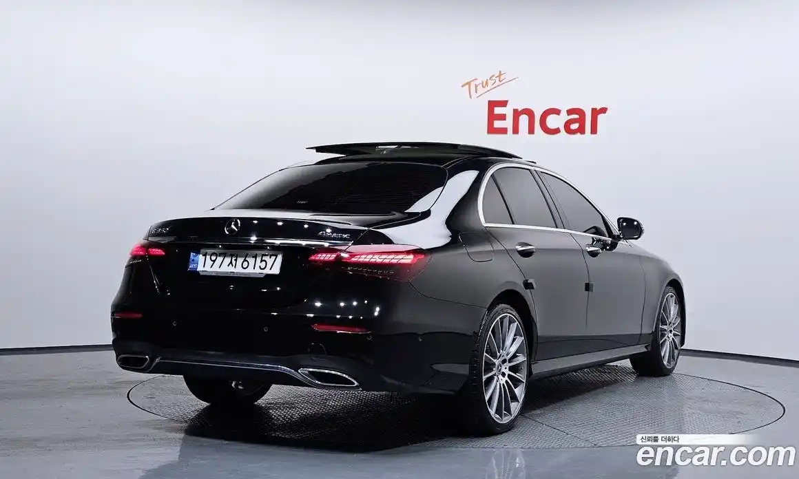 Mercedes-Benz E-Class 2022 2.0 Автомат в Москве № 229510, фото 15