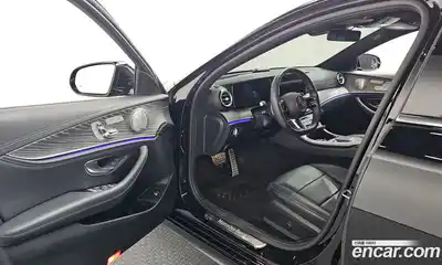 Mercedes-Benz E-Class 2022 2.0 Автомат в Москве № 229510, миниатюра 9