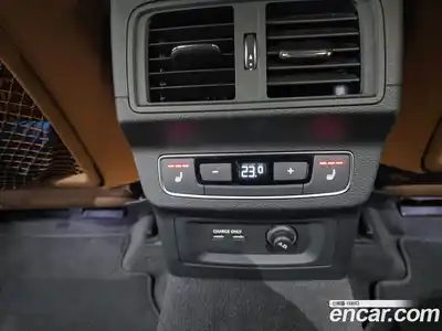 Audi Q5 2022 2.0 Автомат в Москве № 230132, миниатюра 9