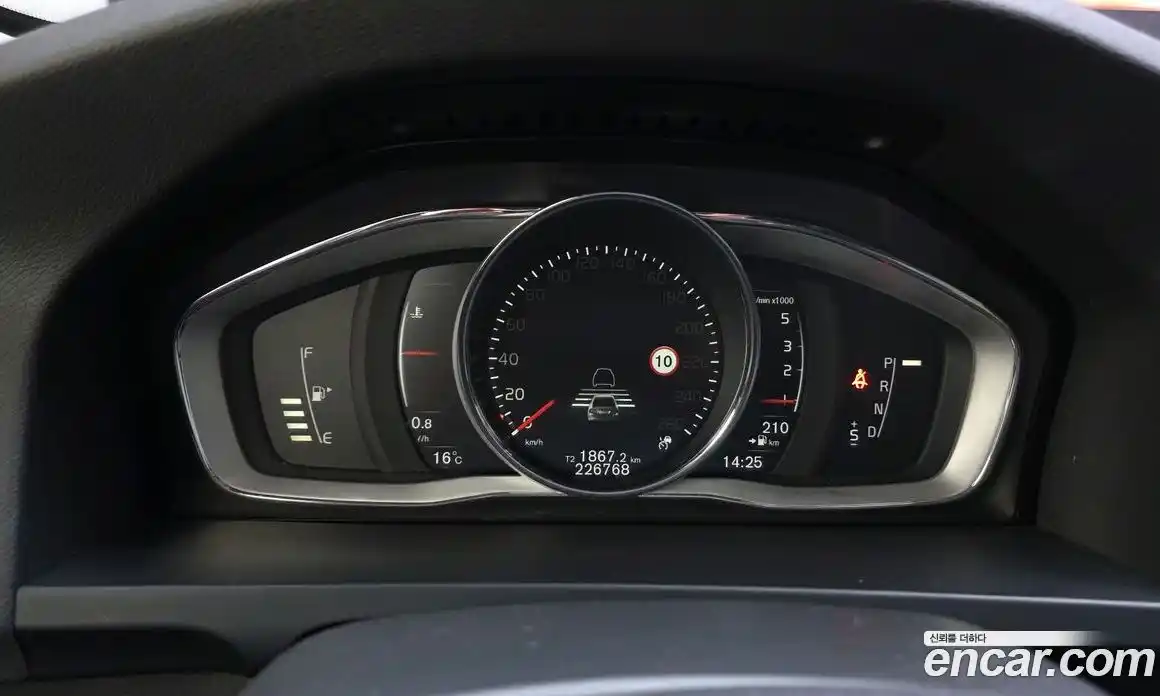 Volvo S60 2018 2.0 Автомат в Москве № 230668, фото 15