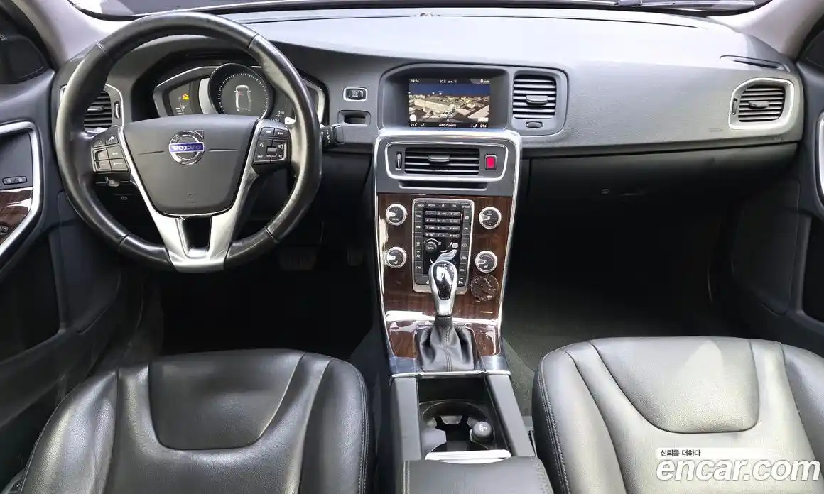 Volvo S60 2018 2.0 Автомат в Москве № 230668, фото 17