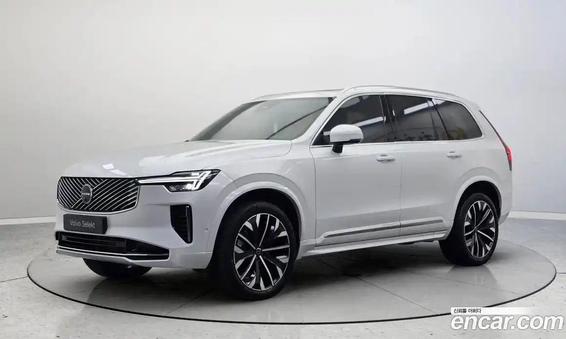 Volvo XC90 2026 2.0 Автомат в Москве № 230755, фото 1