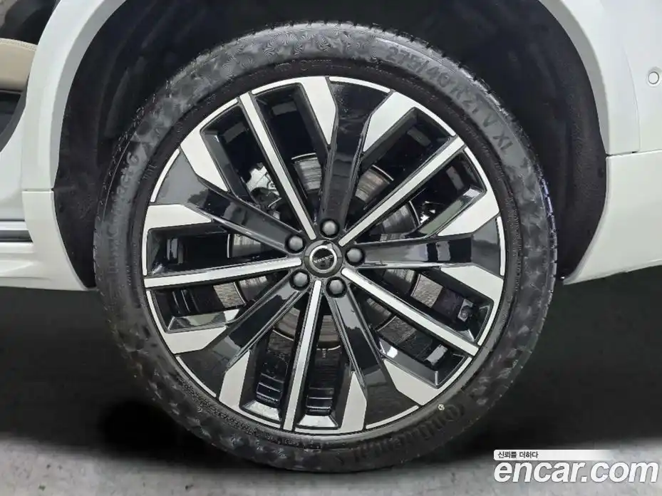 Volvo XC90 2026 2.0 Автомат в Москве № 230755, фото 5