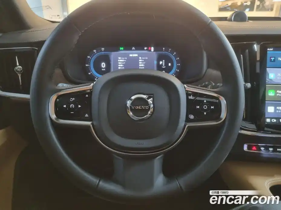 Volvo V90 2024 2.0 Автомат в Москве № 230840, фото 12