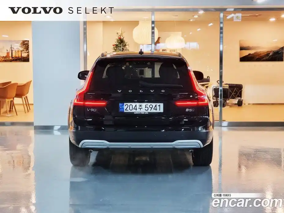 Volvo V90 2024 2.0 Автомат в Москве № 230840, фото 4