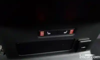 Land Rover Range-Rover Velar 2023 3.0 Автомат в Москве № 231317, миниатюра 11