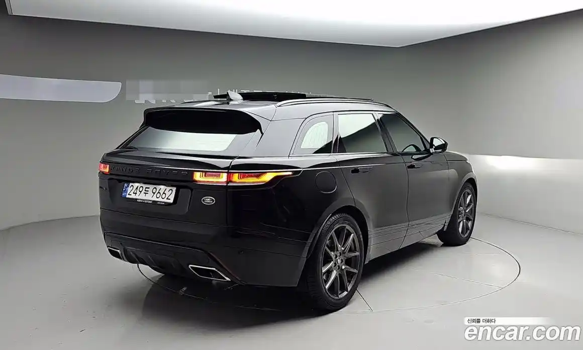 Land Rover Range-Rover Velar 2023 3.0 Автомат в Москве № 231317, фото 4