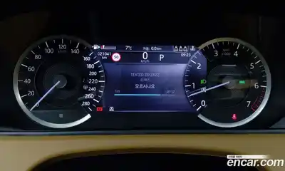 Land Rover Range-Rover Velar 2023 3.0 Автомат в Москве № 231317, миниатюра 8