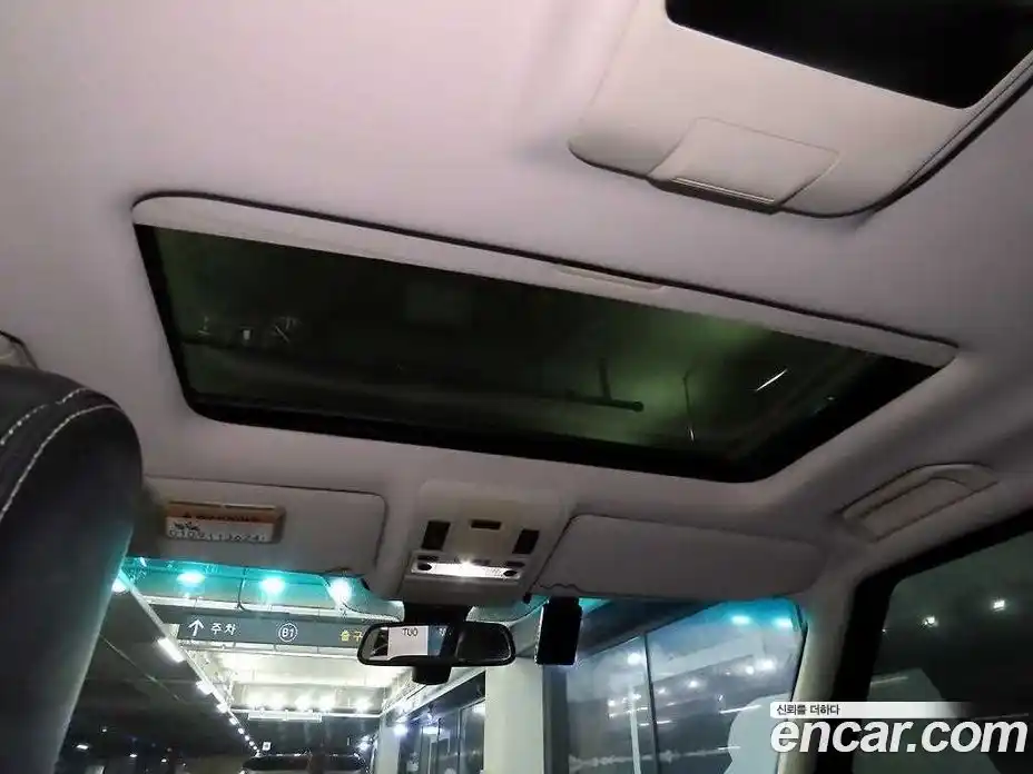 Land Rover Range-Rover 2010 3.6 Автомат в Москве № 231360, фото 13