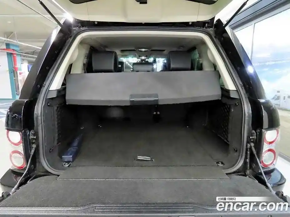 Land Rover Range-Rover 2010 3.6 Автомат в Москве № 231360, фото 15