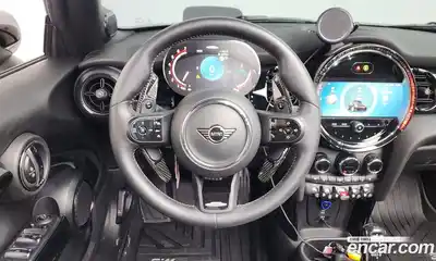 Mini Cooper Convertible 2022 2.0 Автомат в Москве № 231495, миниатюра 2