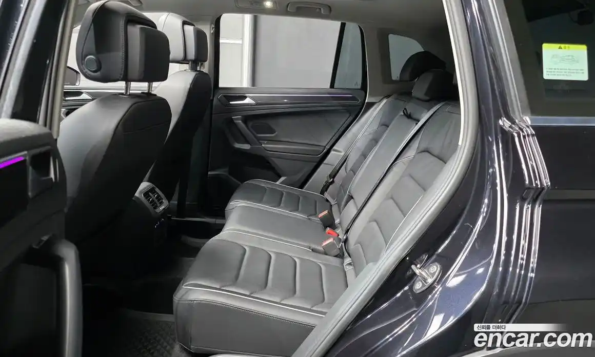 Volkswagen Tiguan 2023 2.0 Автомат в Москве № 232097, фото 12