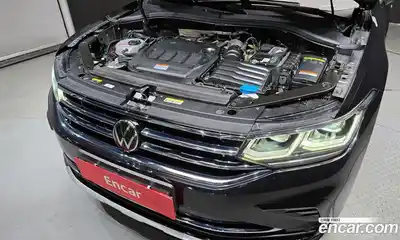 Volkswagen Tiguan 2023 2.0 Автомат в Москве № 232097, миниатюра 6