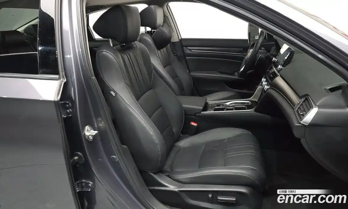 Honda Accord 2019 2.0 Автомат в Москве № 232845, фото 9