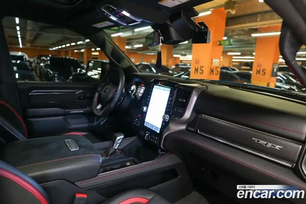 Dodge Ram Pick Up 2022 6.2 Автомат в Москве № 233578, фото 11