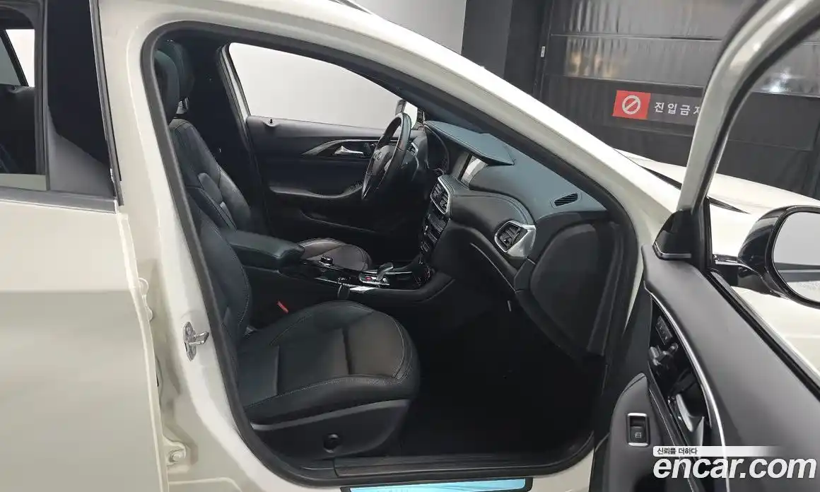 Infiniti QX30 2019 2.0 Автомат в Москве № 256126, фото 15