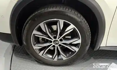 Infiniti QX30 2019 2.0 Автомат в Москве № 256126, миниатюра 5