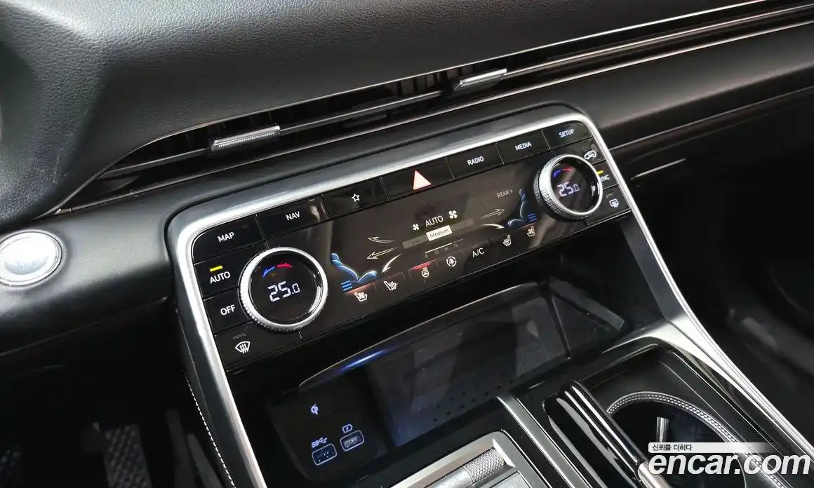 Genesis GV80 2020 2.5 Автомат в Москве № 27725, фото 17