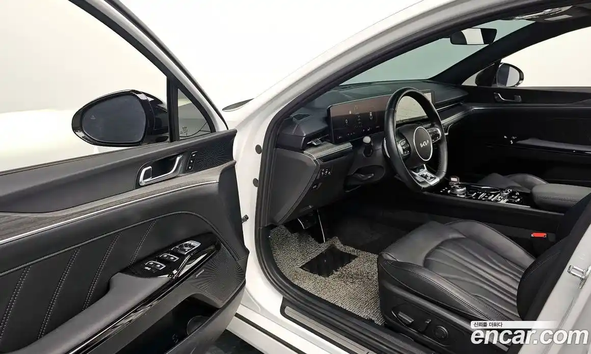 Kia K5 2024 1.6 Автомат в Москве № 286228, фото 1