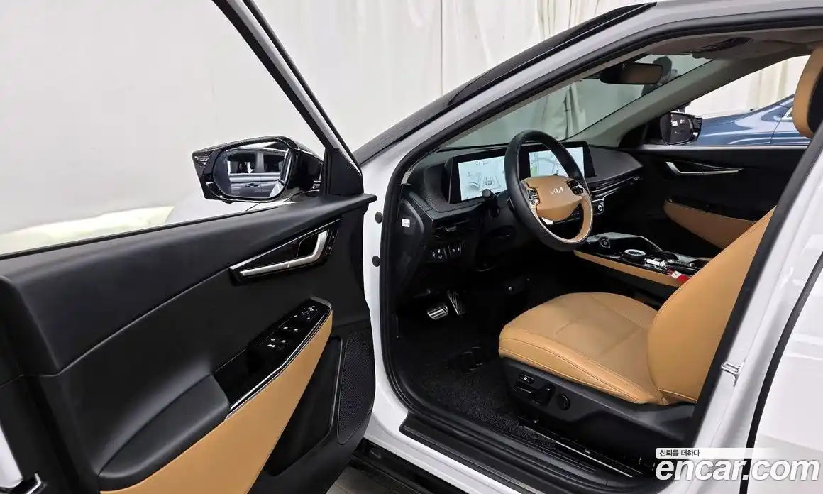 Kia EV6 2024 0.1 Автомат в Москве № 287176, фото 1