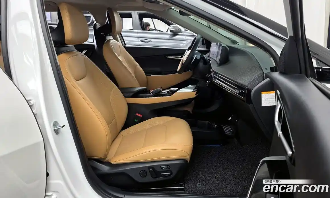 Kia EV6 2024 0.1 Автомат в Москве № 287176, фото 6