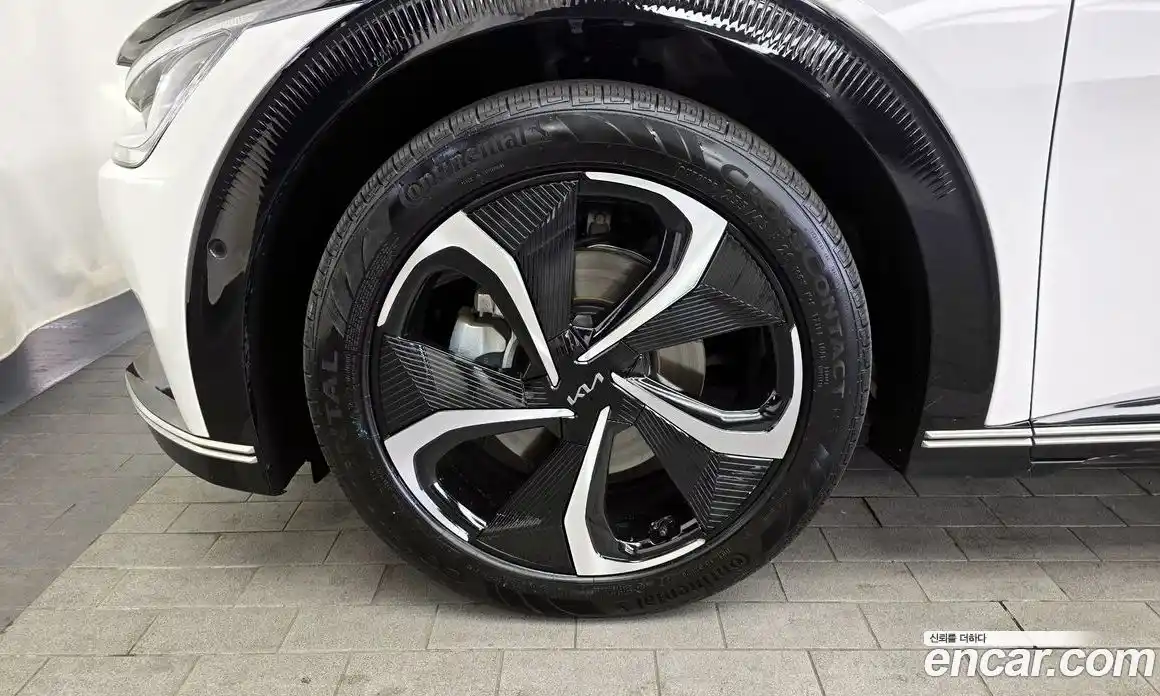 Kia EV6 2024 0.1 Автомат в Москве № 287176, фото 10