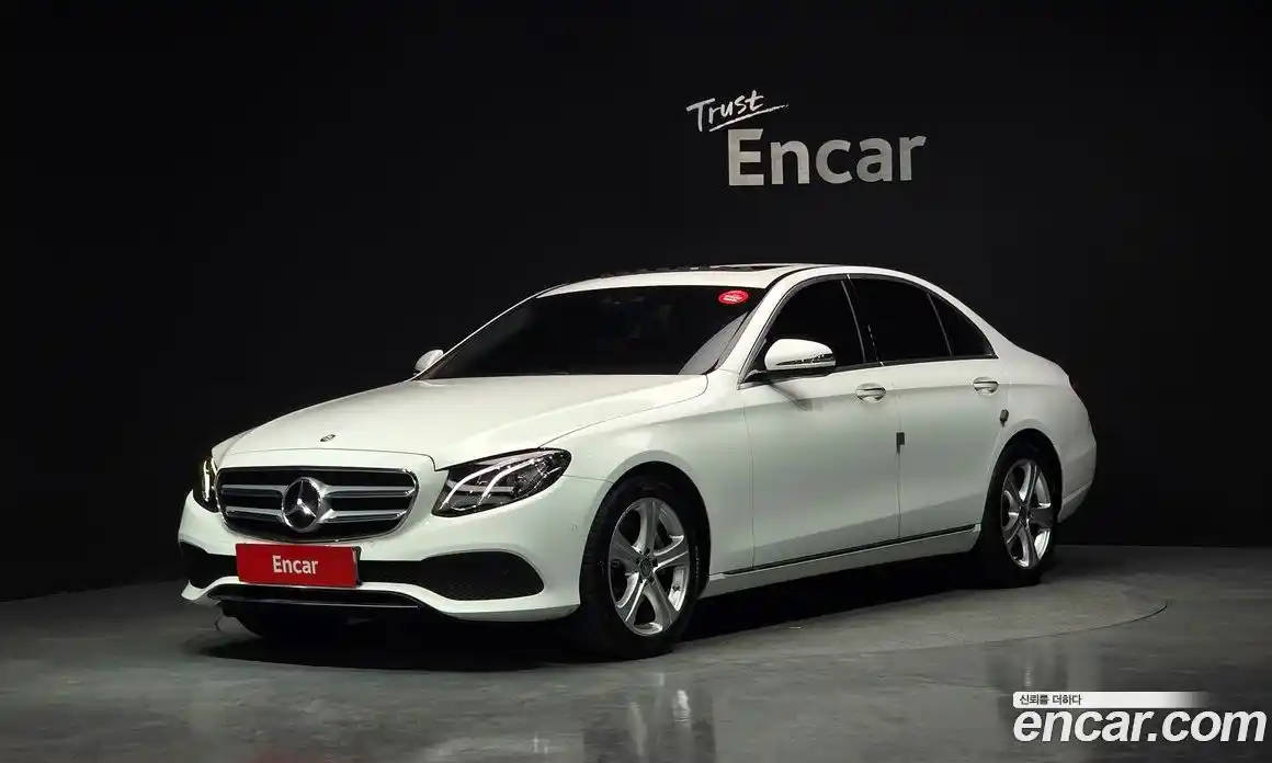 Mercedes-Benz E-Class 2017 2.0 Автомат в Москве № 292666, фото 16