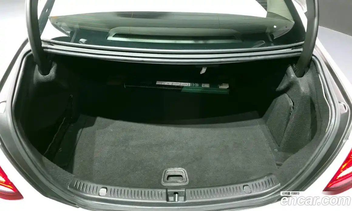 Mercedes-Benz E-Class 2017 2.0 Автомат в Москве № 292666, фото 6