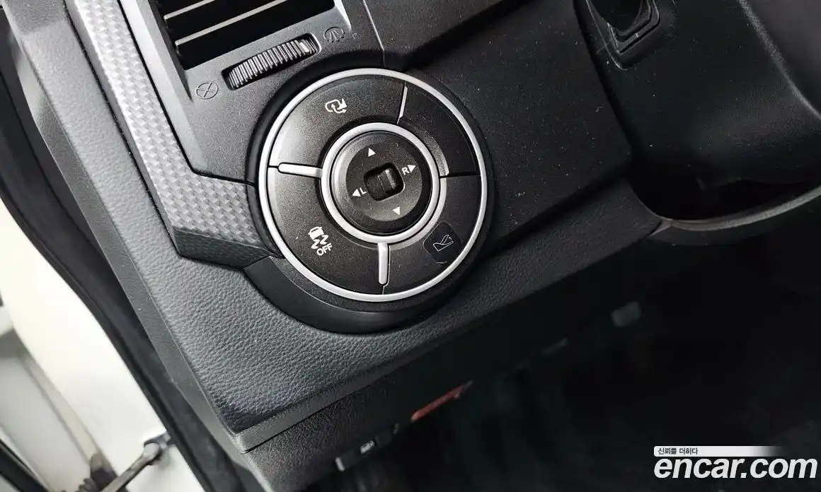 SsangYong Korando 2015 2.0 Автомат в Москве № 29661, фото 13