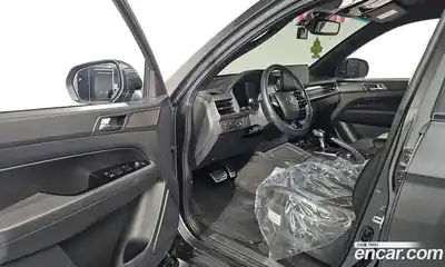 SsangYong Rexton 2024 2.2 Автомат в Москве № 29827, миниатюра 4