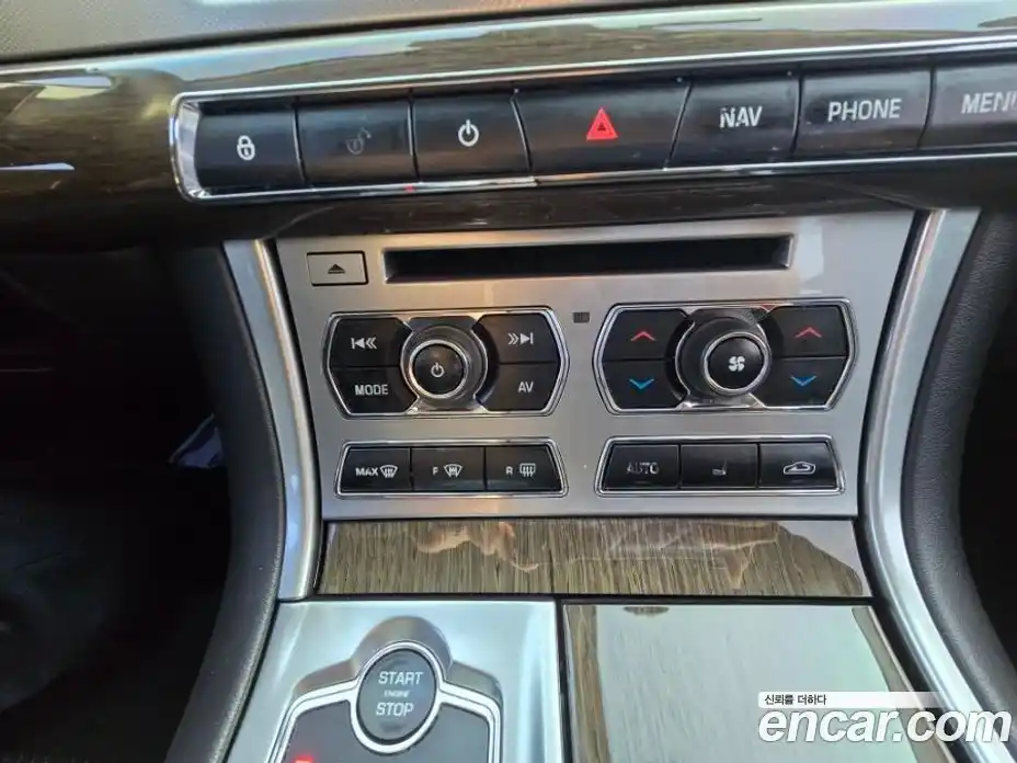 Jaguar XF 2015 2.0 Автомат в Москве № 305164, фото 16