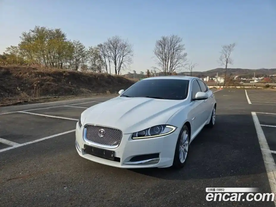 Jaguar XF 2015 2.0 Автомат в Москве № 305164, фото 3