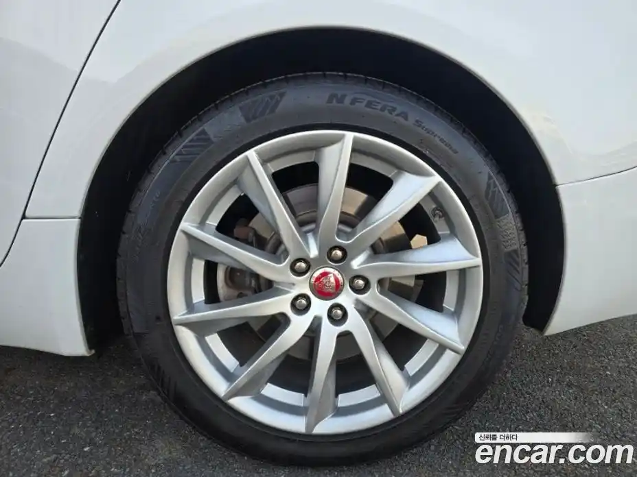 Jaguar XF 2015 2.0 Автомат в Москве № 305164, фото 5