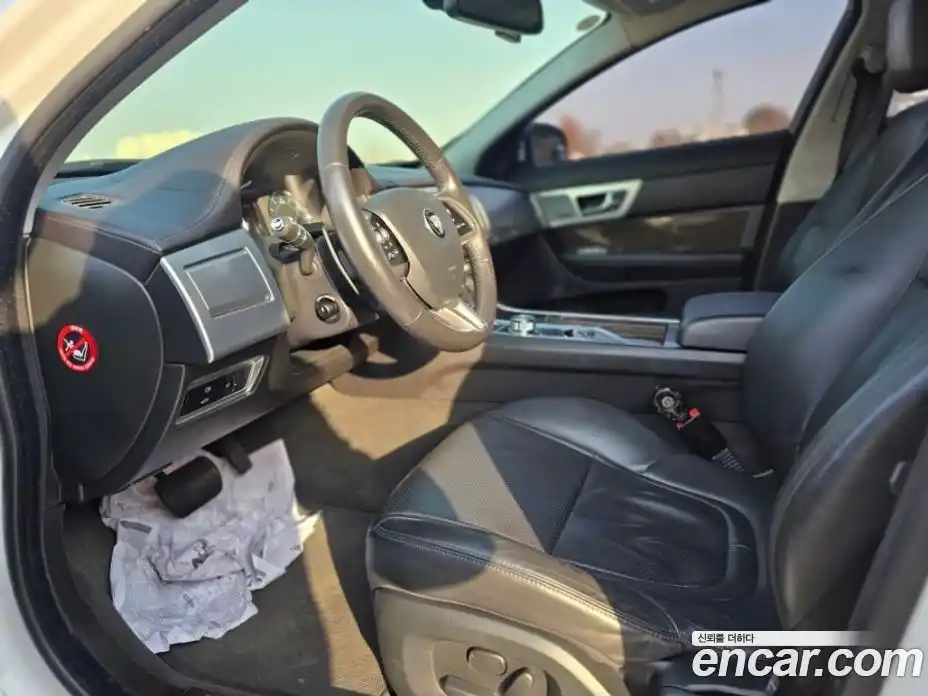 Jaguar XF 2015 2.0 Автомат в Москве № 305164, фото 10