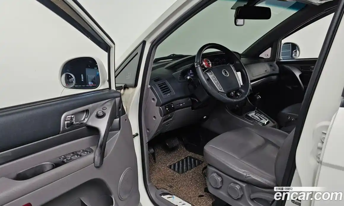 SsangYong Korando 2015 2.0 Автомат в Москве № 30554, фото 15