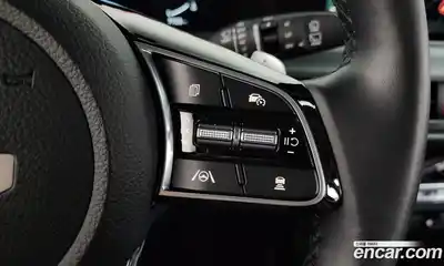 Kia Seltos 2025 1.6 Автомат в Москве № 306292, миниатюра 10