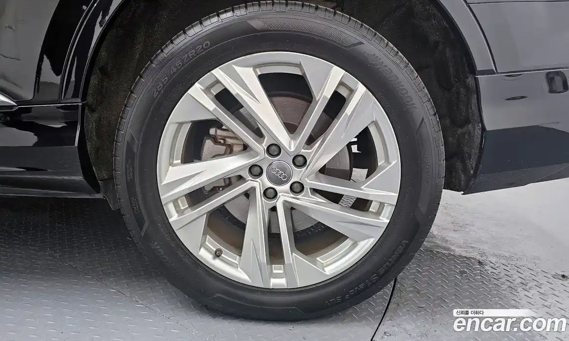 Audi Q7 2021 3.0 Автомат в Москве № 312032, фото 13