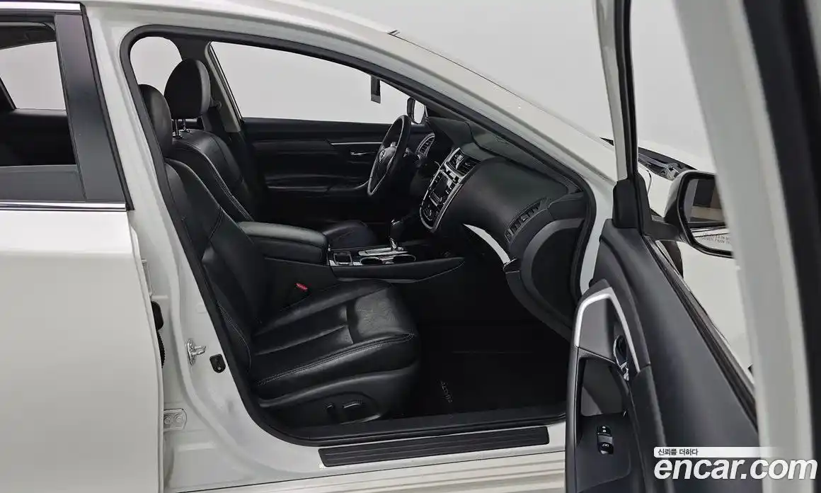 Nissan Altima 2018 2.5 Автомат в Москве № 312532, фото 15