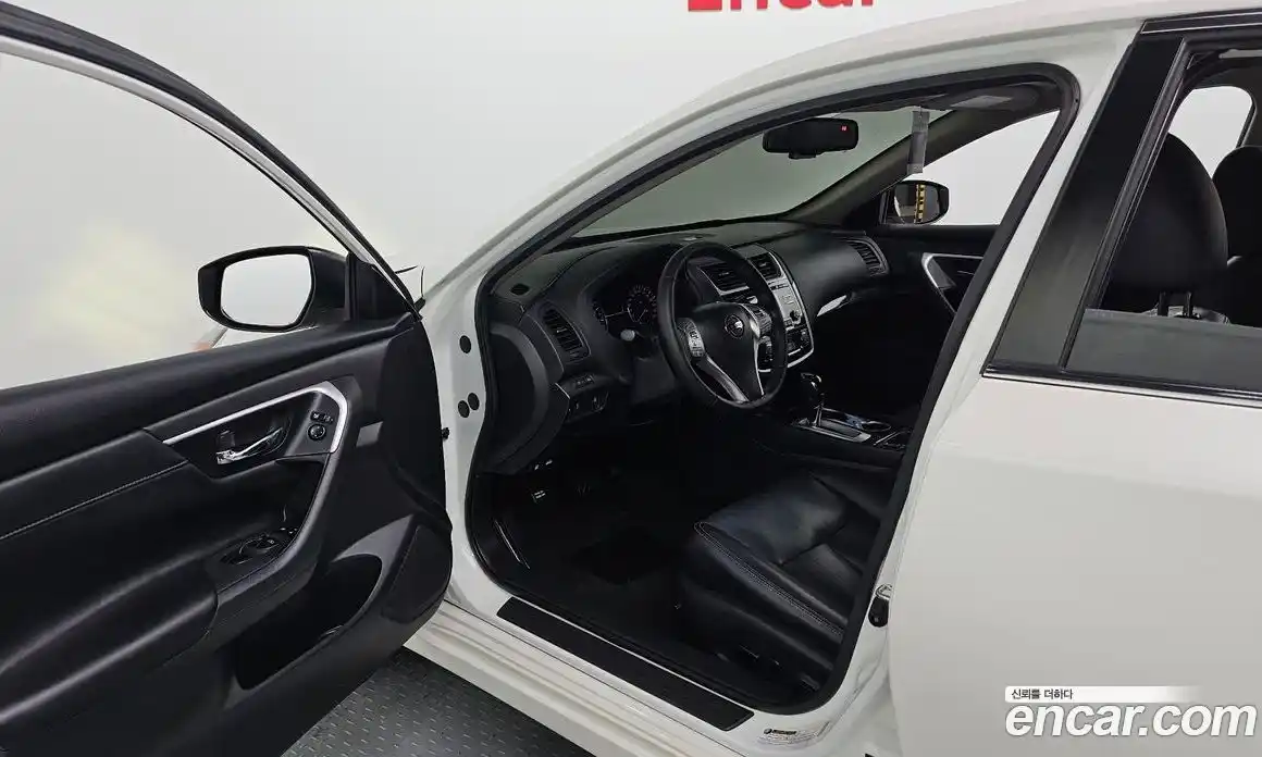 Nissan Altima 2018 2.5 Автомат в Москве № 312532, фото 17