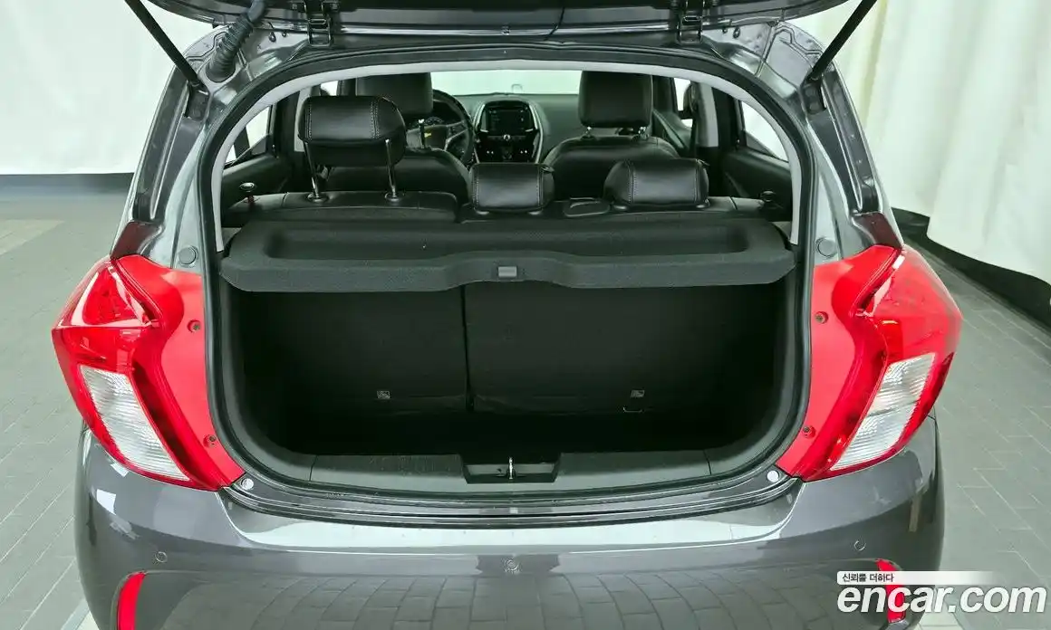 Chevrolet Spark 2016 1.0 Автомат в Москве № 314278, фото 19