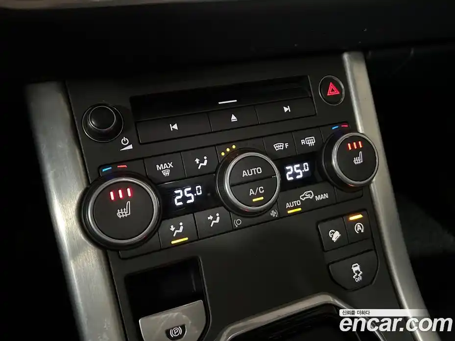 Land Rover Range-Rover Evoque 2017 2.0 Автомат в Москве № 328463, фото 16